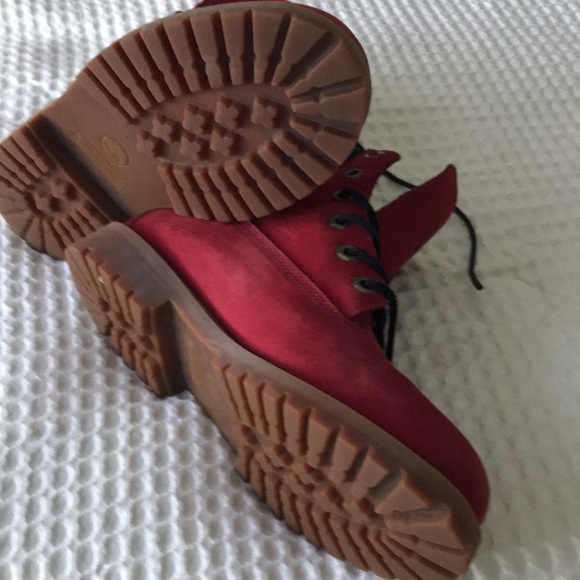 Red Tim’s 6 eyelet size 6M/8W